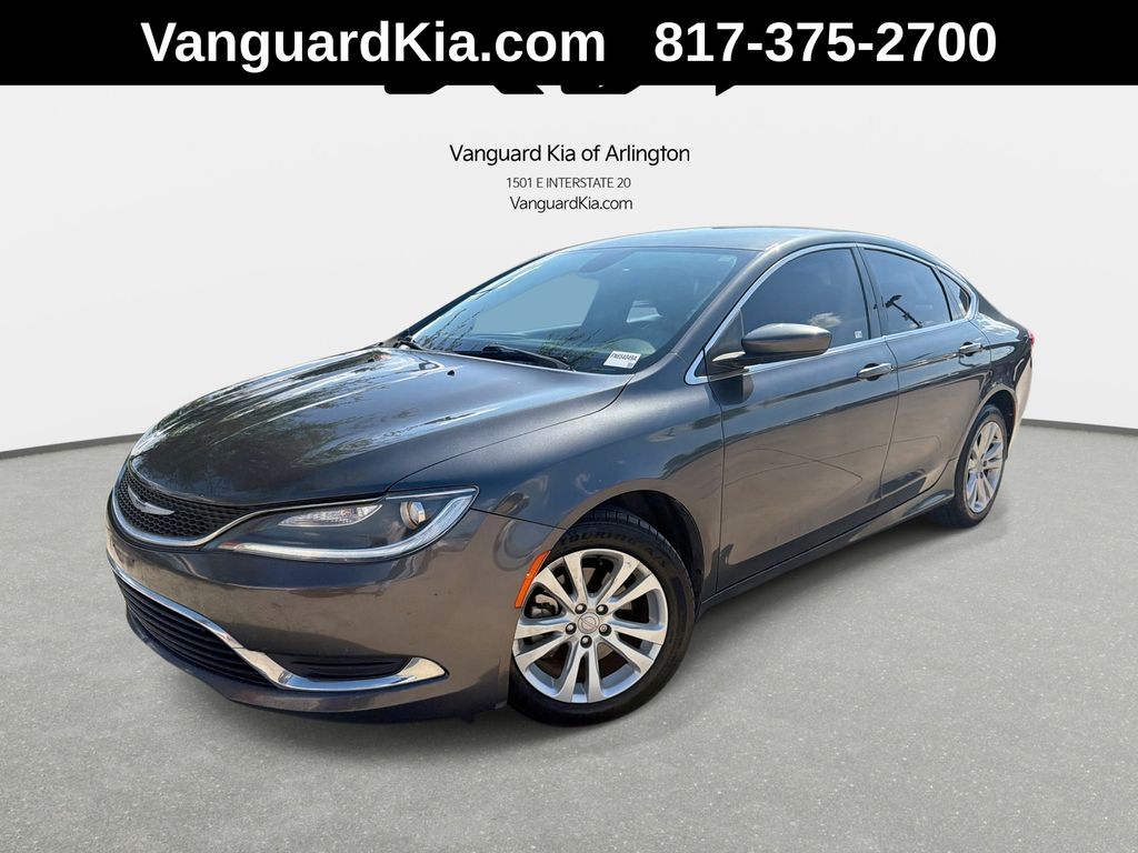 2015 Chrysler 200 Limited's photo