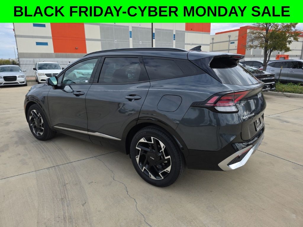 2024 Kia Sportage photo 3