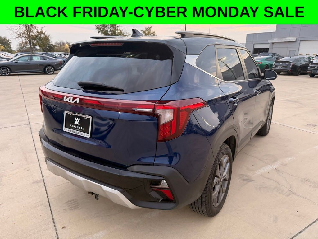 2024 Kia Seltos S photo 4