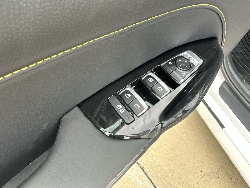 2026 Kia K5 GT - Photo 16