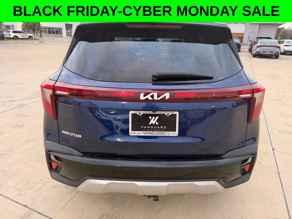 2024 Kia Seltos S photo 3