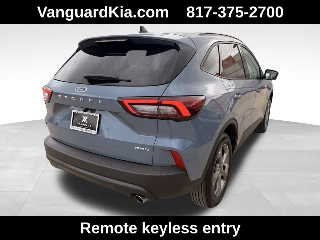 Used 2025 Ford Escape ST-Line Select SUV