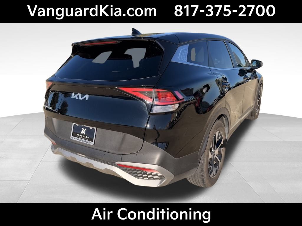 2023 Kia Sportage EX photo 4