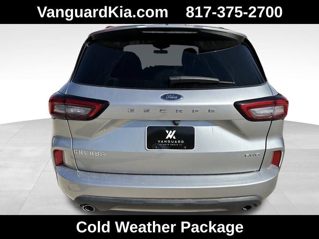 2024 Ford Escape ST-Line photo 3
