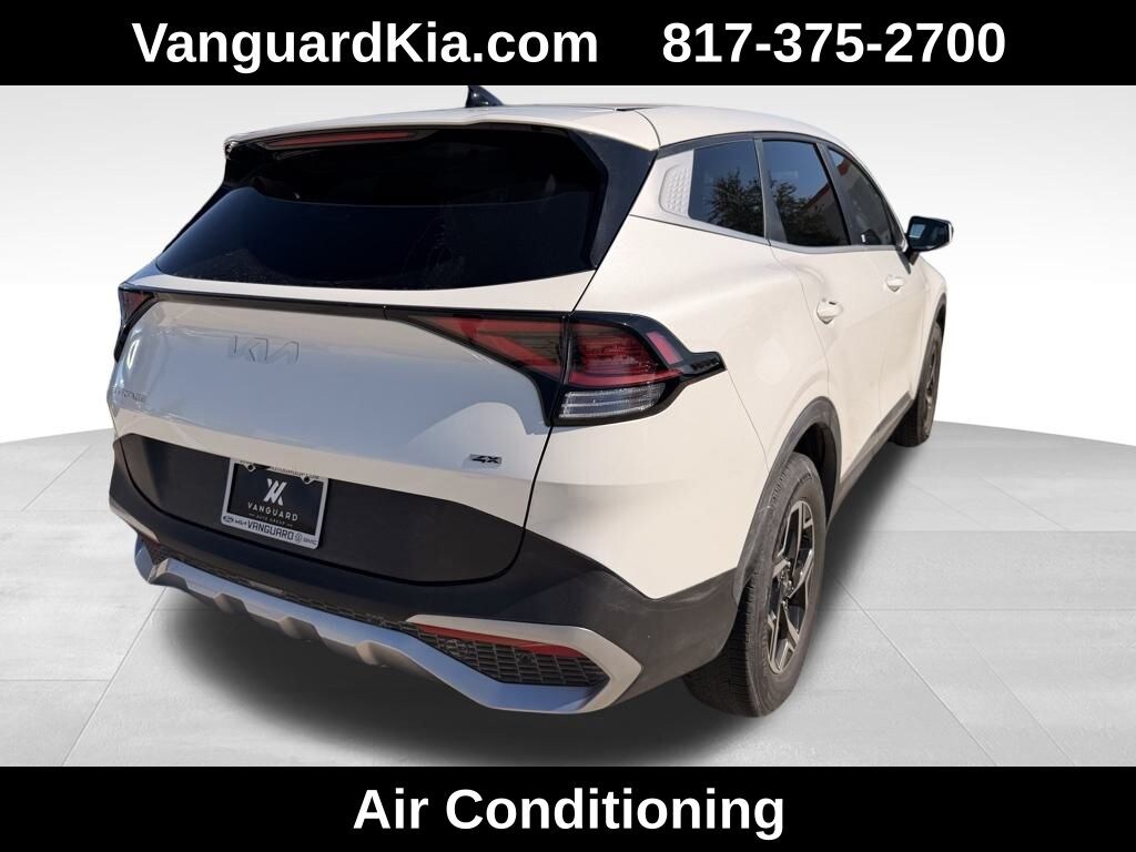 Used 2024 Kia Sportage LX SUV