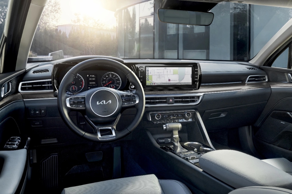 Kia K5 interior
