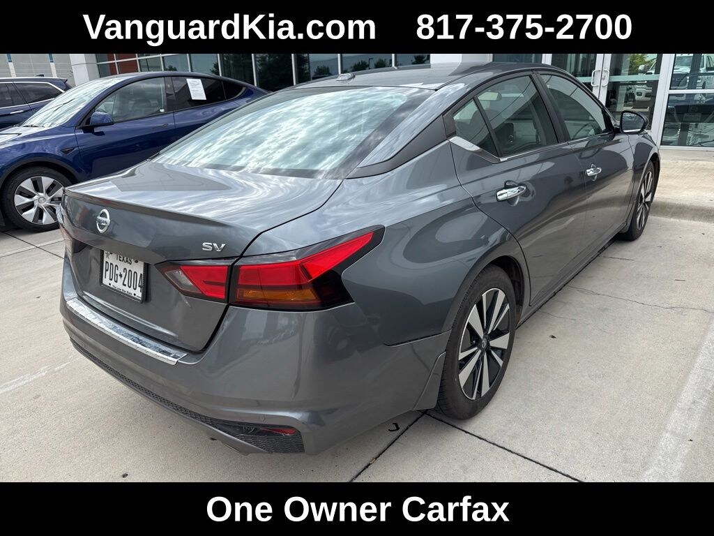 Used 2021 Nissan Altima 2.5 SV Prem PKG Sedan