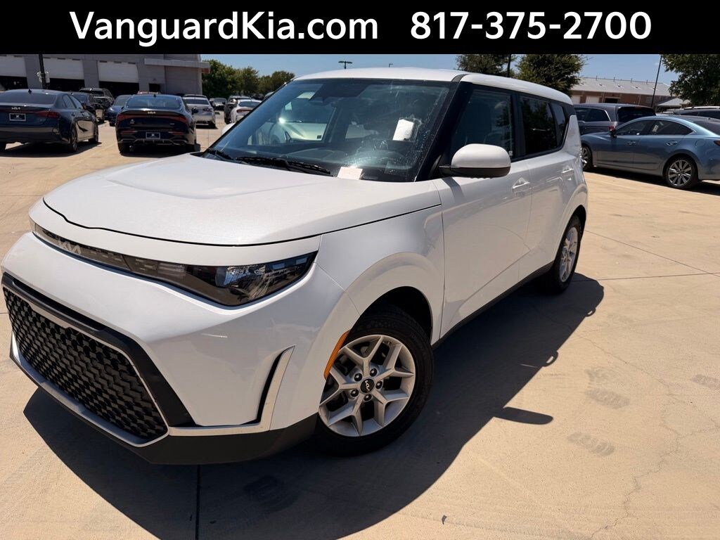 Certified 2025 Kia Soul LX Hatchback