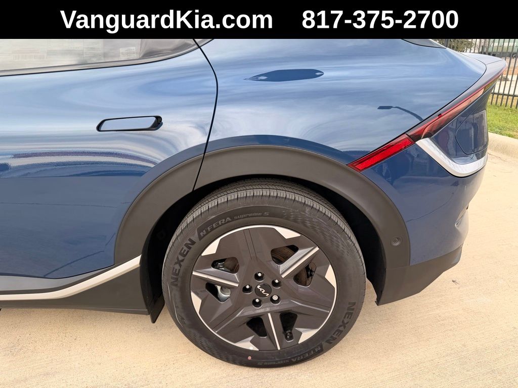 2025 Kia EV6 Light L/R - Photo 8