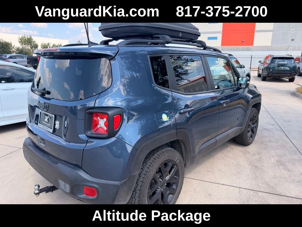 Used 2023 Jeep Renegade Altitude 4WD SUV