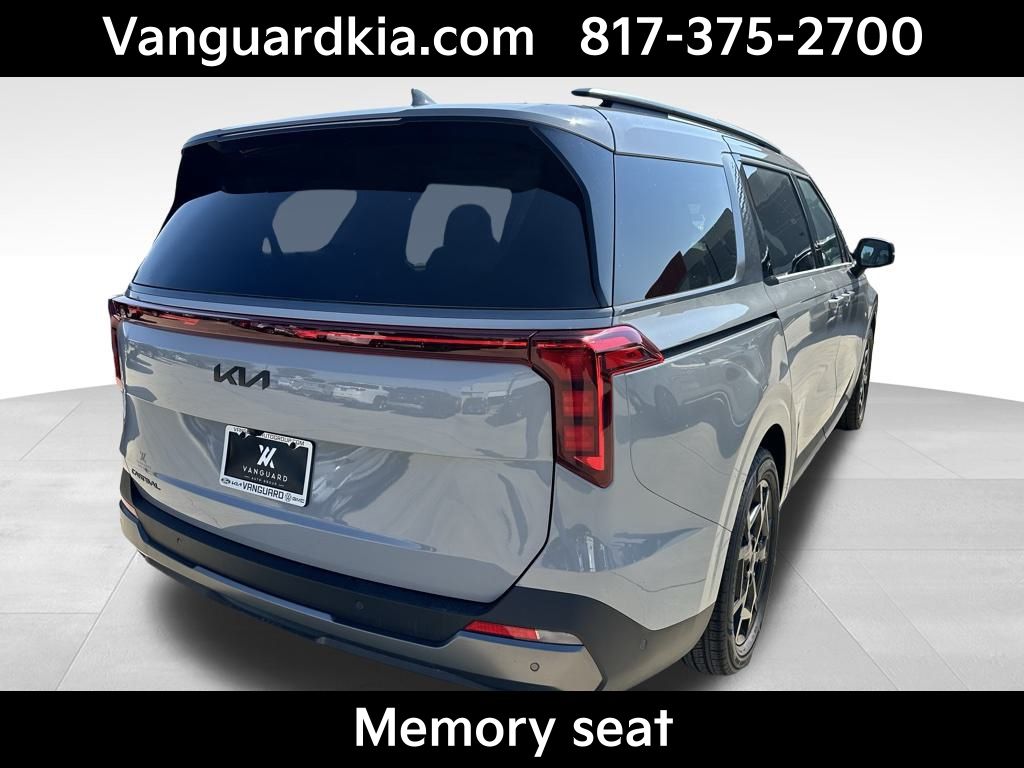 2026 Kia Carnival SX photo 3