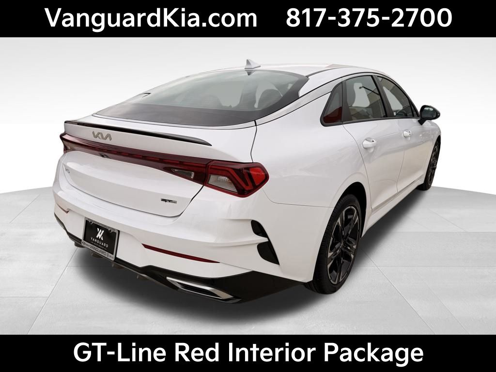 2024 Kia K5 GT-Line photo 3