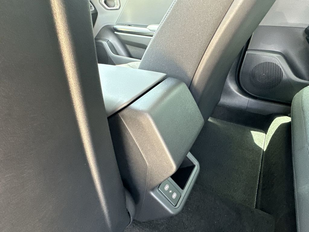2025 Kia K4 LXS - Photo 22