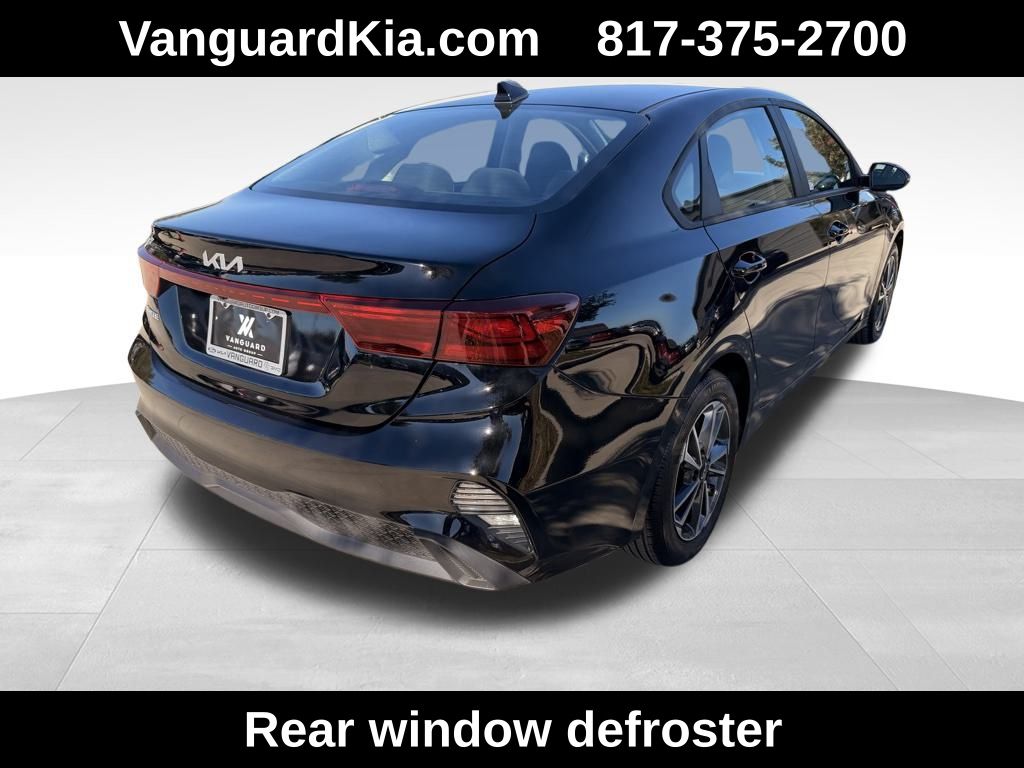 2023 Kia Forte LXS photo 4