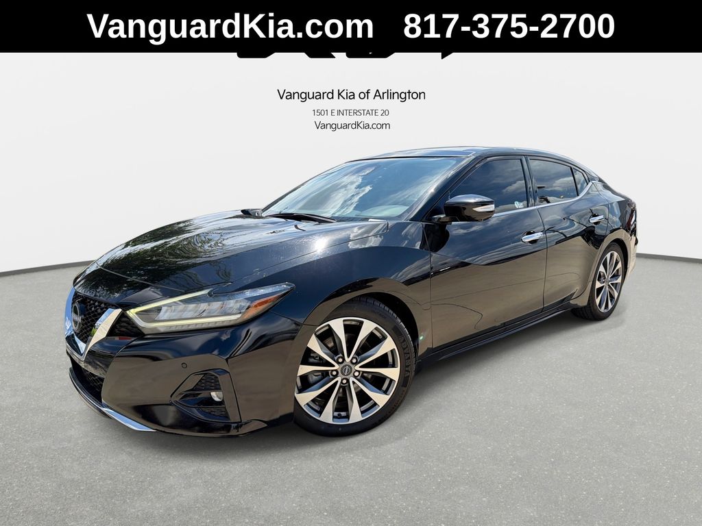 2023 Nissan Maxima Platinum's photo