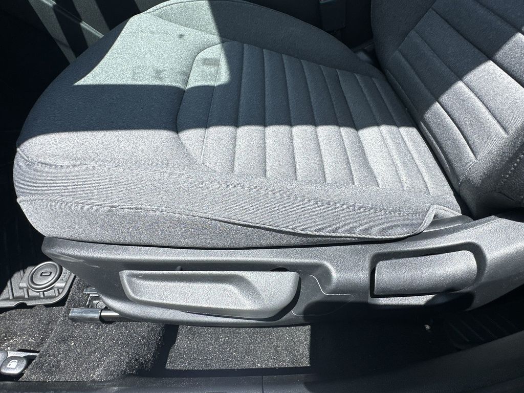 2025 Kia K4 EX - Photo 15