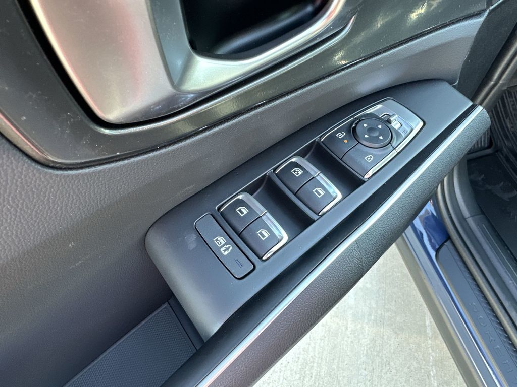 2025 Kia Sorento EX - Photo 16