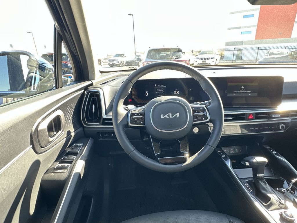 2025 Kia Sorento EX - Photo 12