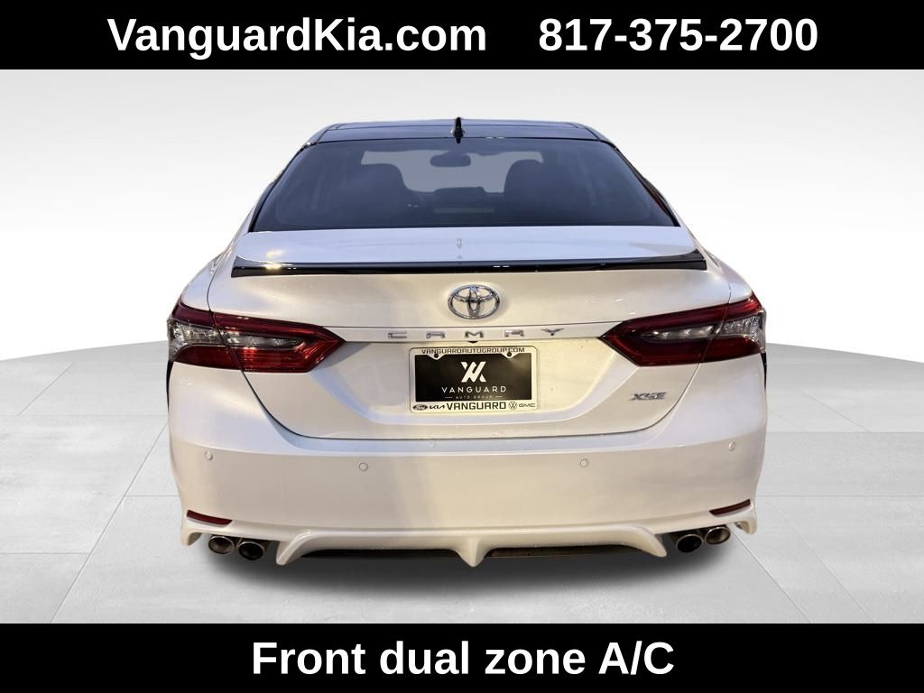2022 Toyota Camry XSE V6 photo 3