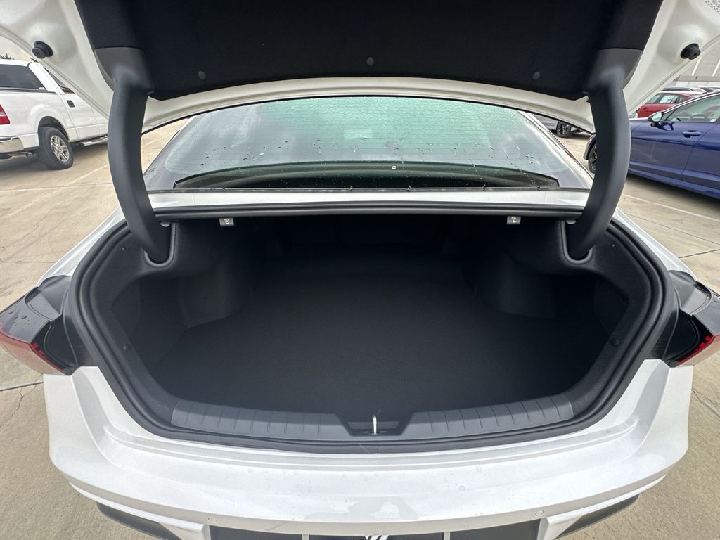 2026 Kia K5 GT - Photo 22