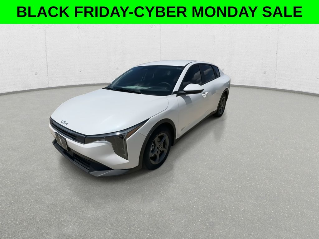2025 Kia K4 LXS photo 4