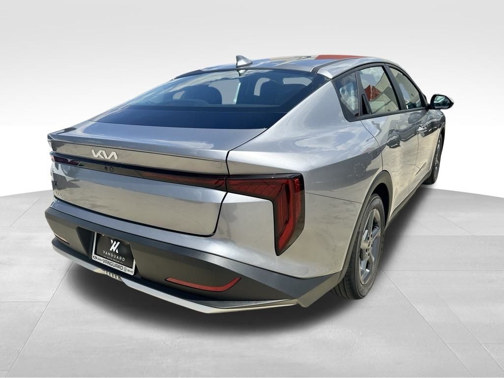 New 2025 Kia K4 LXS Sedan