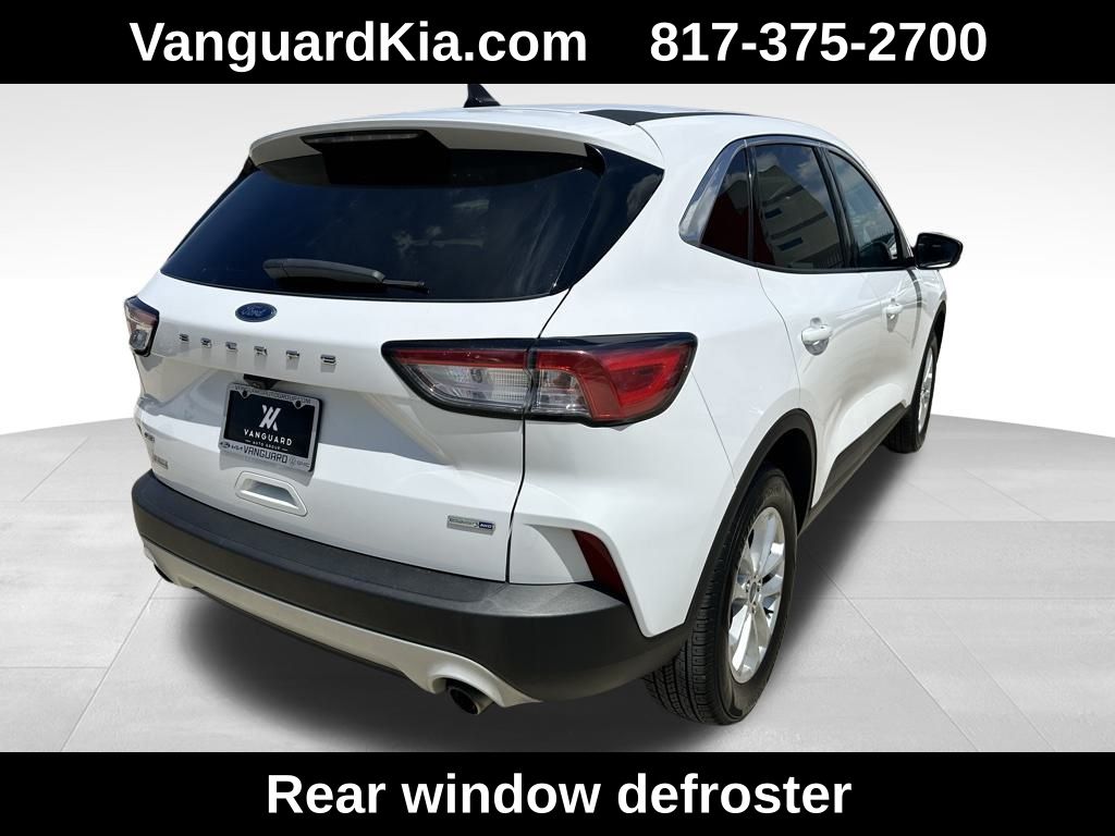 2020 Ford Escape SE photo 4