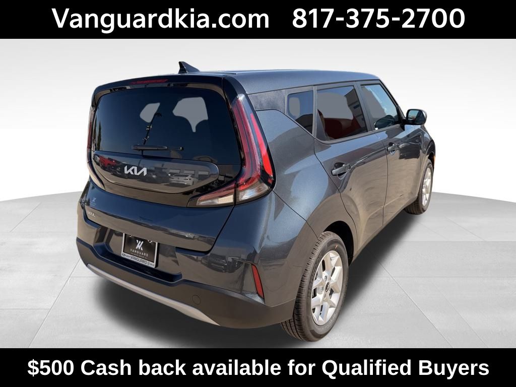 2025 Kia Soul LX photo 4