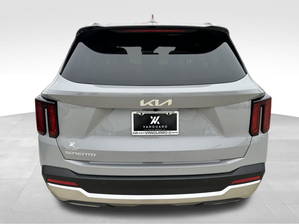 2026 Kia Sorento S photo 2