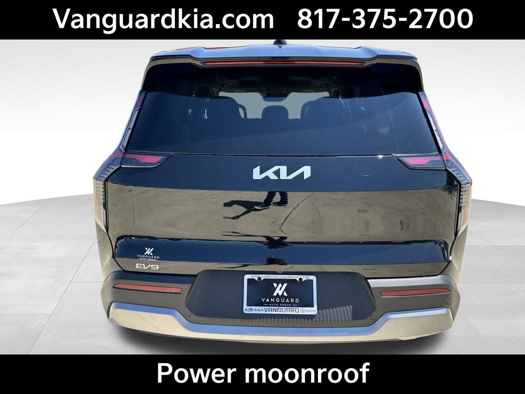 2026 Kia EV9 Light Long Range photo 3