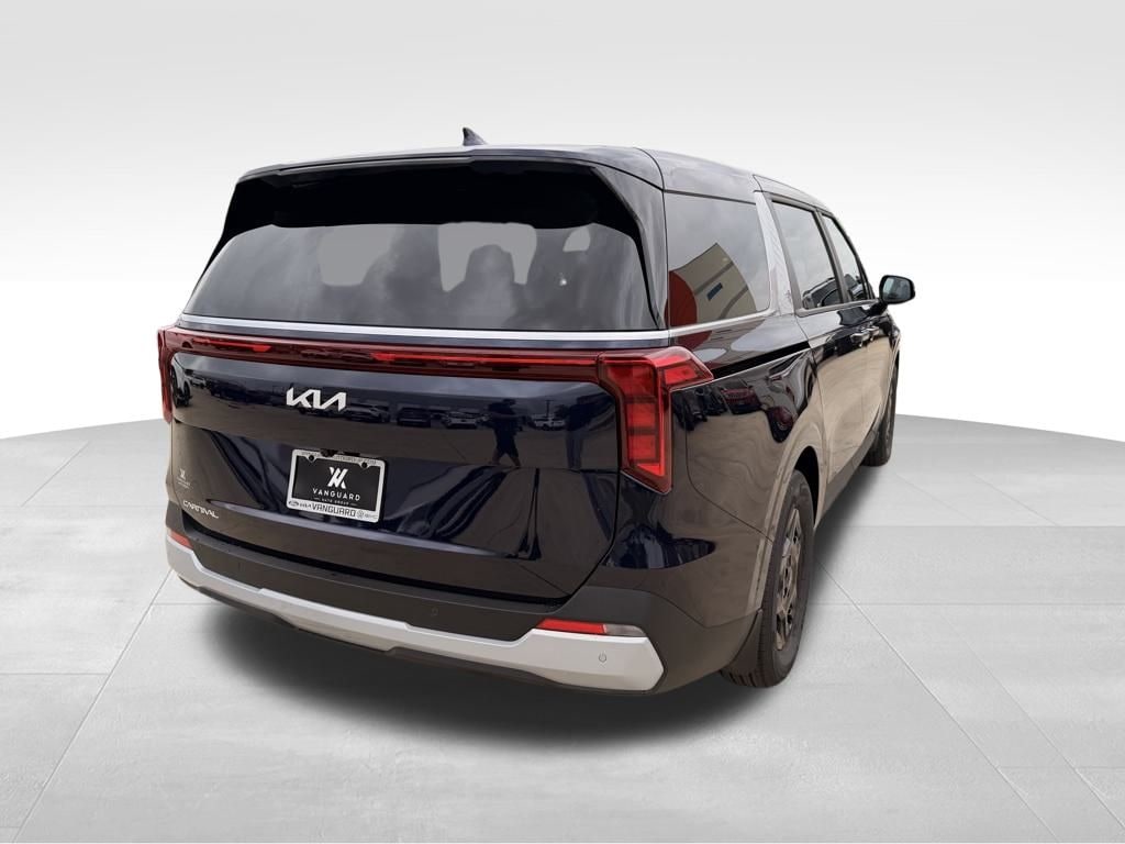 New 2026 Kia Carnival LXS Minivan/Van