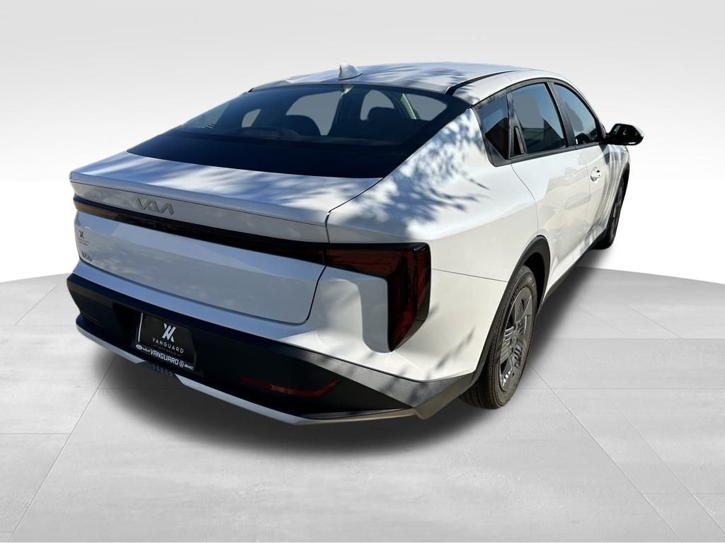 New 2025 Kia K4 LX Sedan