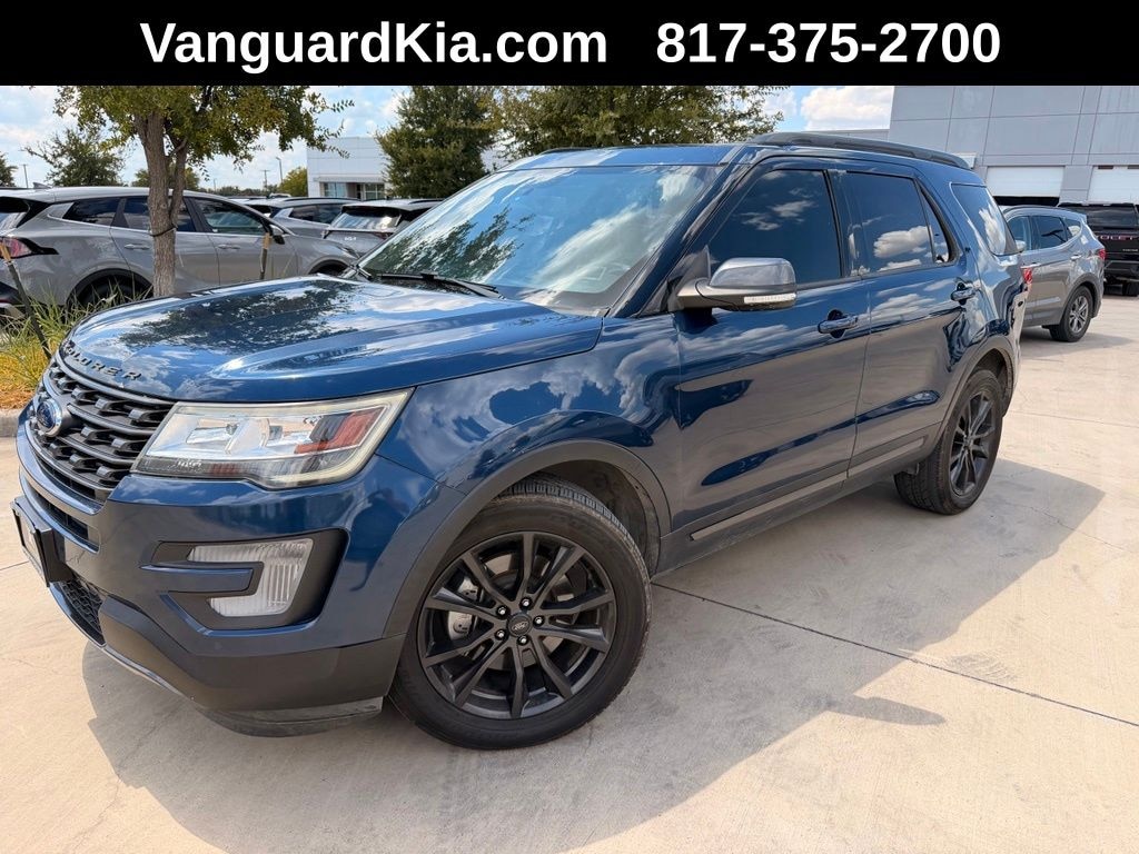 Used 2017 Ford Explorer XLT 4WD 202a PKG SUV