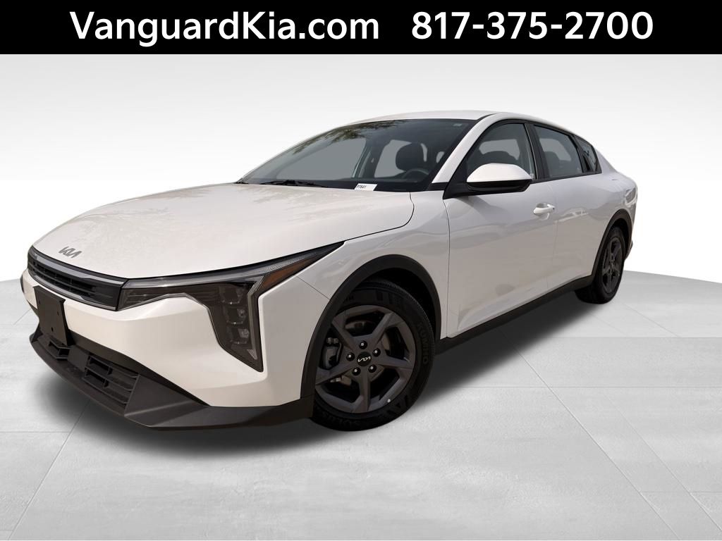 2025 Kia K4 LXS