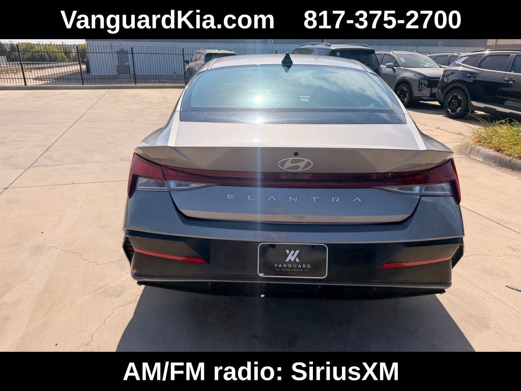Used 2025 Hyundai Elantra SEL Convenience Sedan