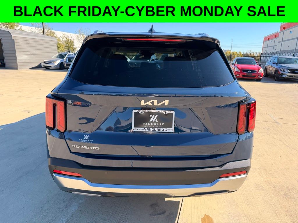 2026 Kia Sorento S photo 2