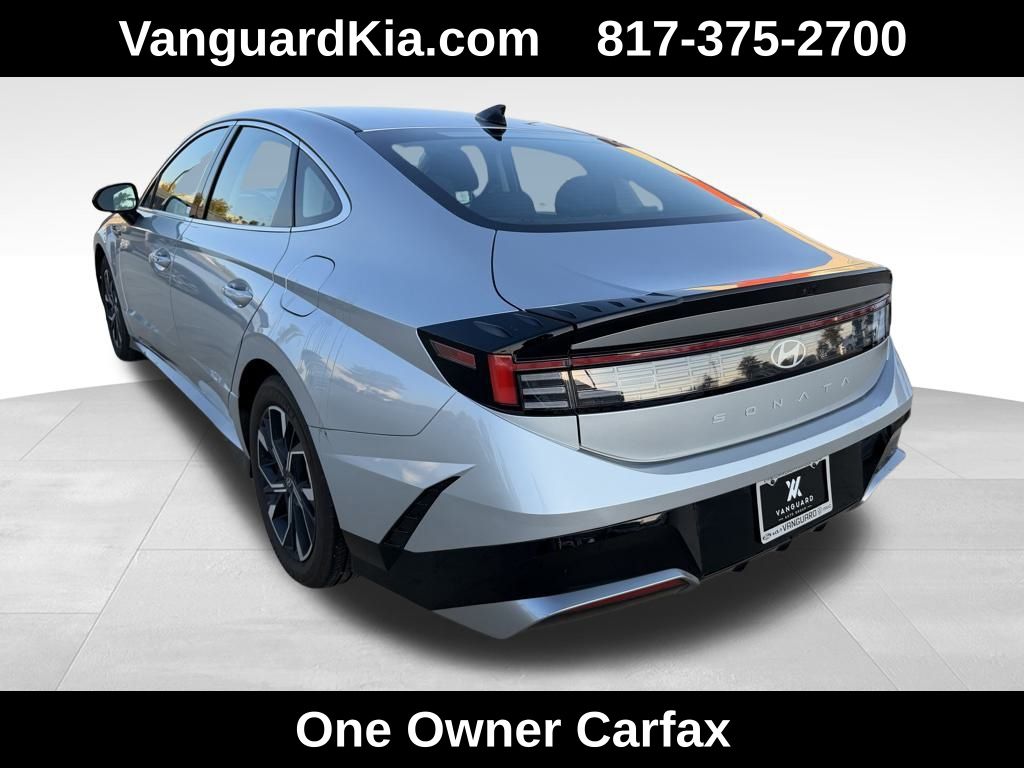 2024 Hyundai Sonata SEL photo 2