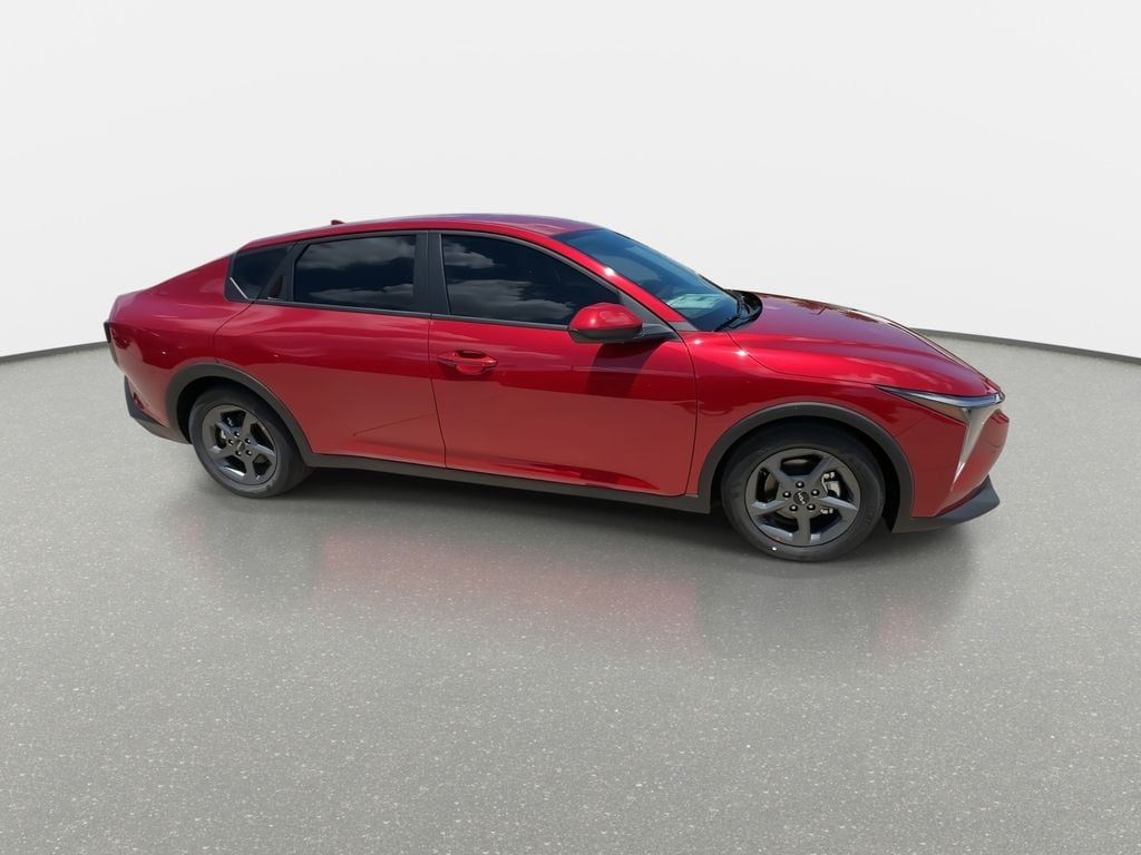 2025 Kia K4 LXS - Photo 10