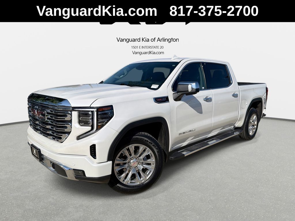 2023 GMC Sierra 4WD Crew Cab Short Box Denali's photo