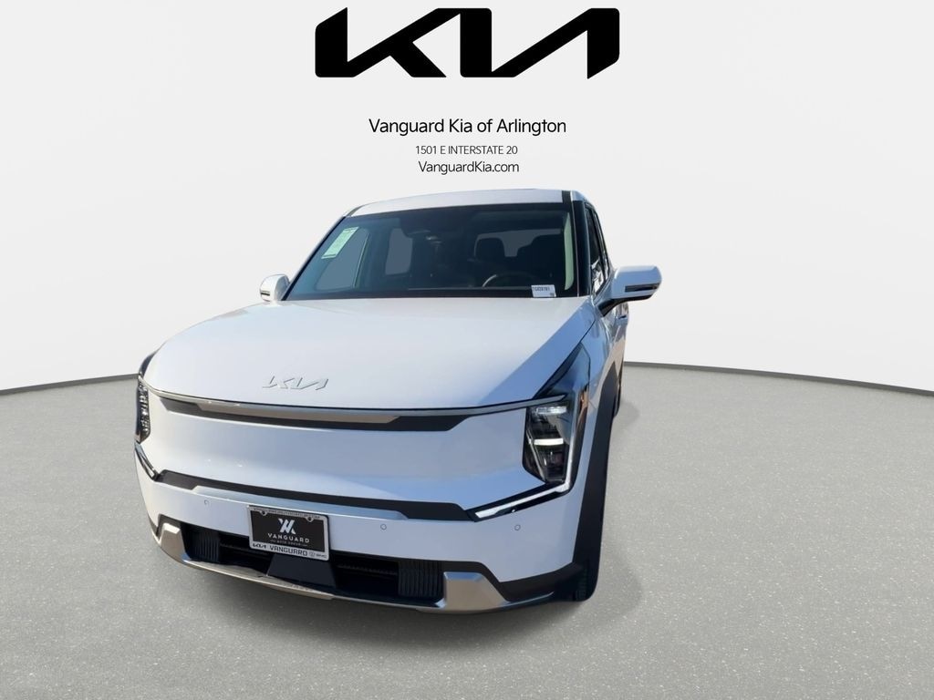 New 2026 Kia EV9 Light Long Range SUV