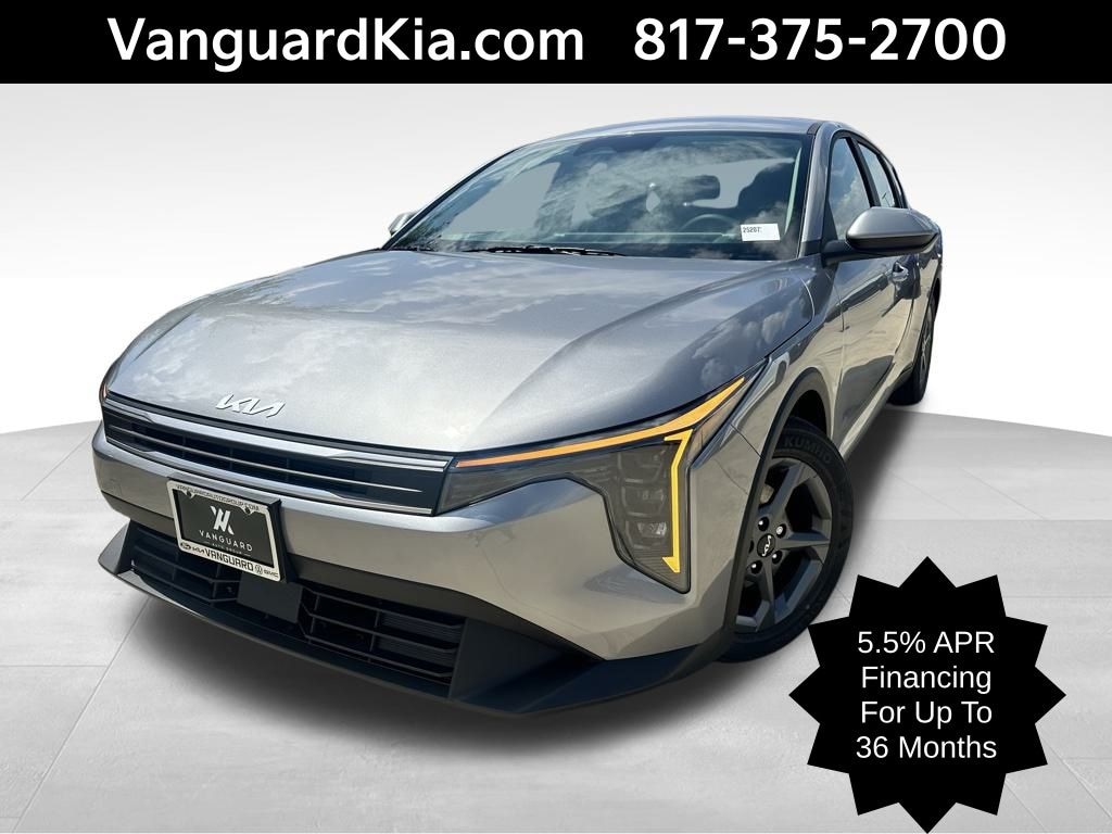 New 2025 Kia K4 LXS Sedan