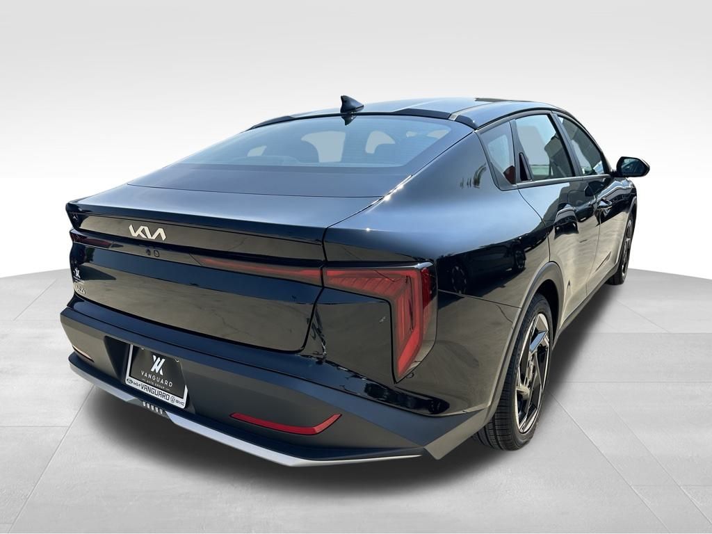 2025 Kia K4 EX photo 3