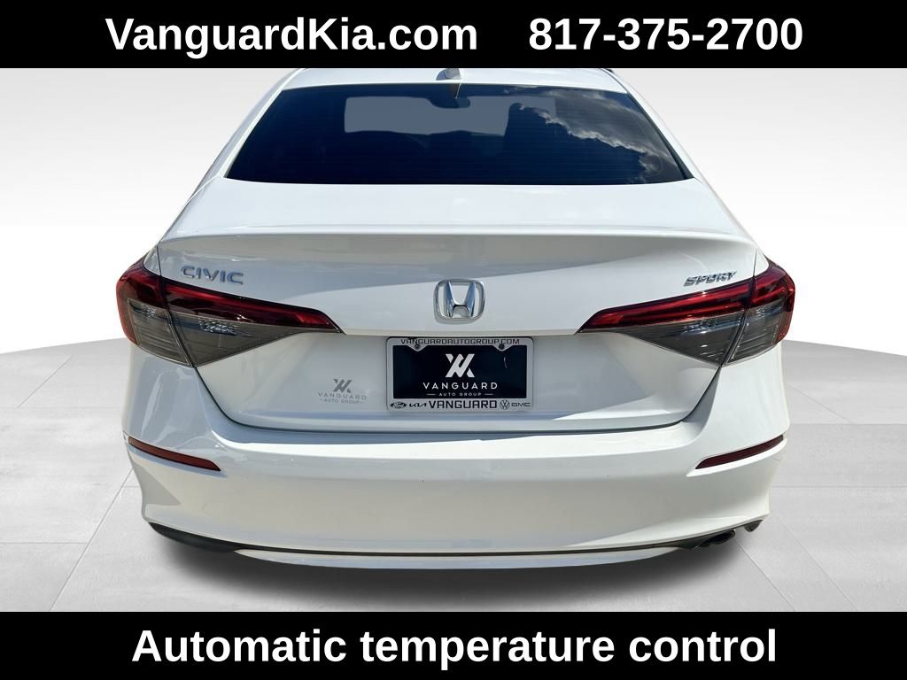 2022 Honda Civic Sport photo 3
