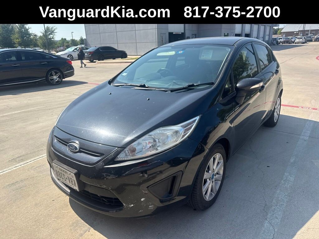 Used 2013 Ford Fiesta SE Hatchback