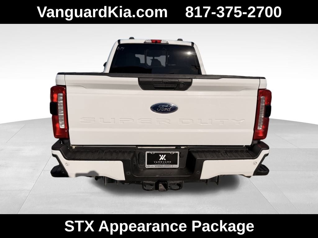 2023 Ford F-250 XL photo 3