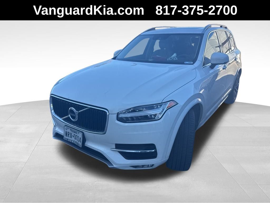 2019 Volvo XC90 Momentum's photo