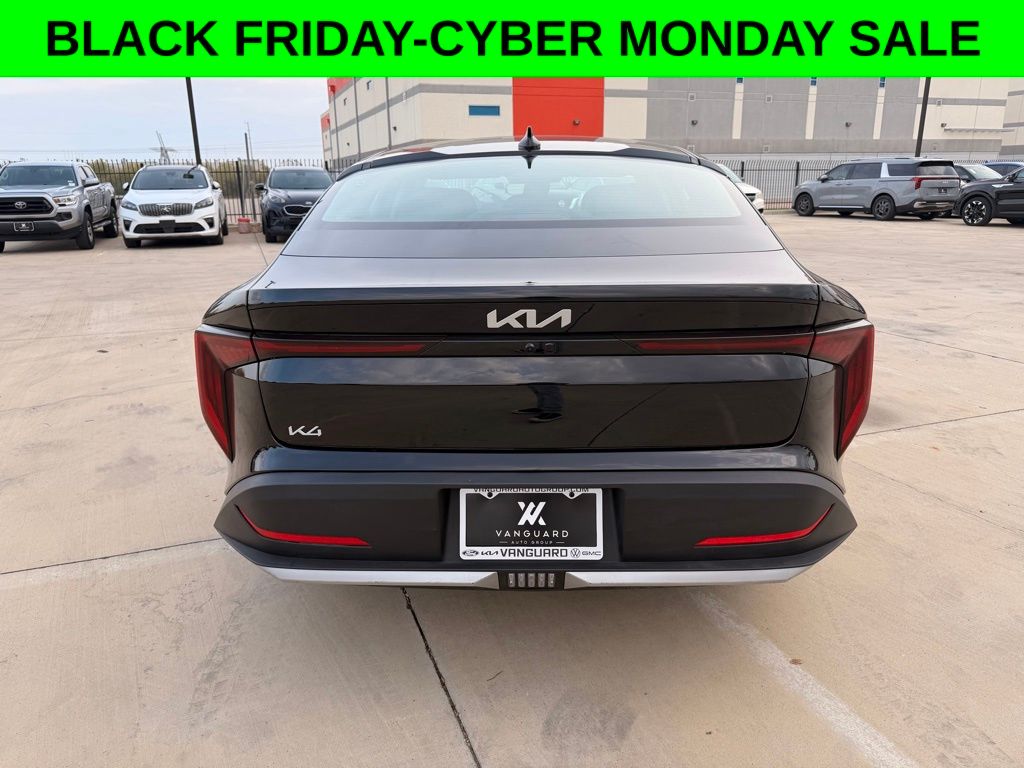 2025 Kia K4 EX photo 3