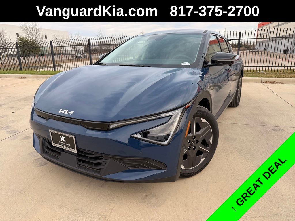 2025 Kia EV6 Light L/R's photo