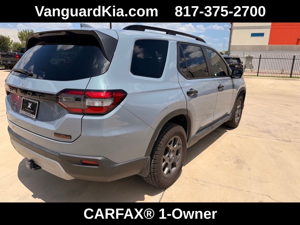 Used 2025 Honda Pilot TrailSport SUV