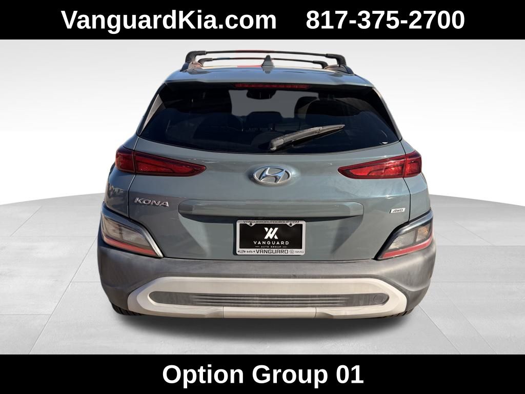 2022 Hyundai Kona SEL photo 3